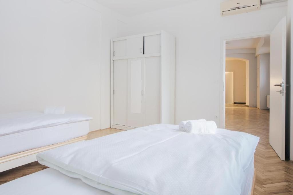 Apartment Center - Kersnikova Lublaň Exteriér fotografie