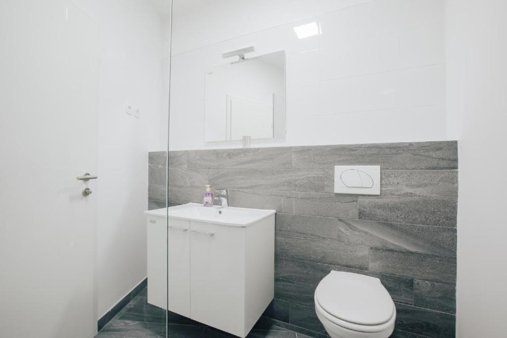 Apartment Center - Kersnikova Lublaň Exteriér fotografie