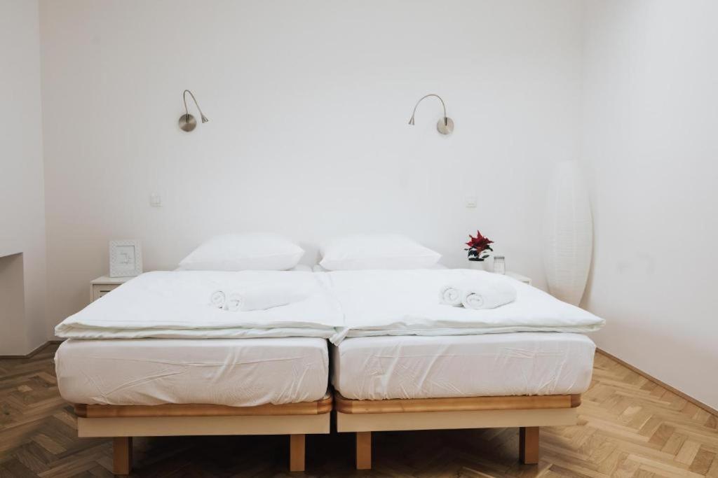 Apartment Center - Kersnikova Lublaň Exteriér fotografie